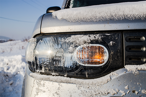 2022-11_Winter-Tips-Blog-Headlight-Image (1)